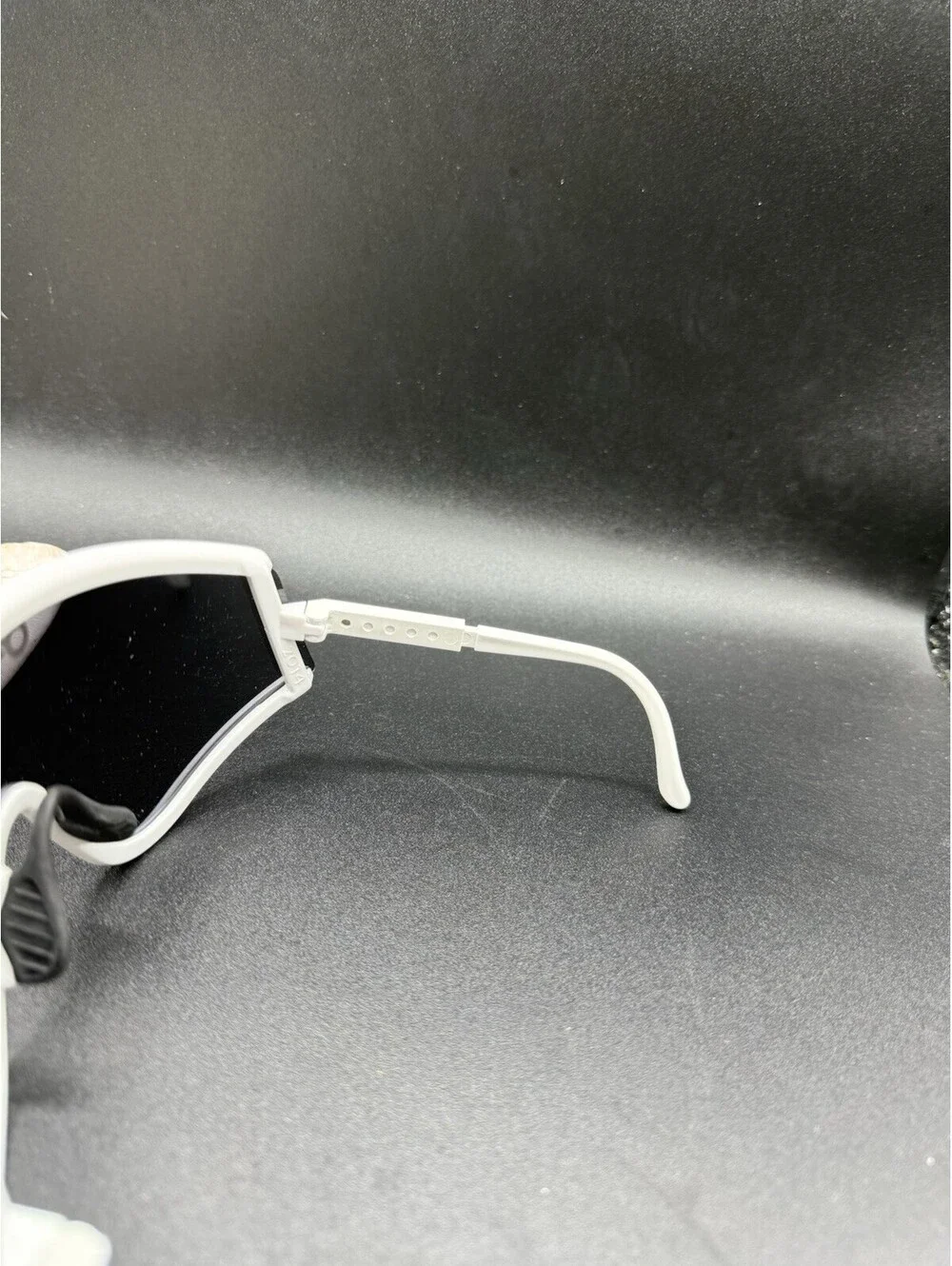 Oakley eyeshade tour
